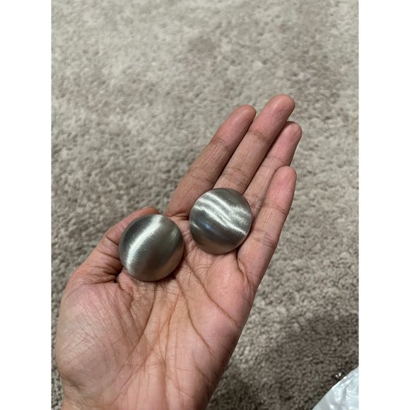 Big Silver stud earrings statement bold large round metal chunky shiny stud - Picture 7 of 7